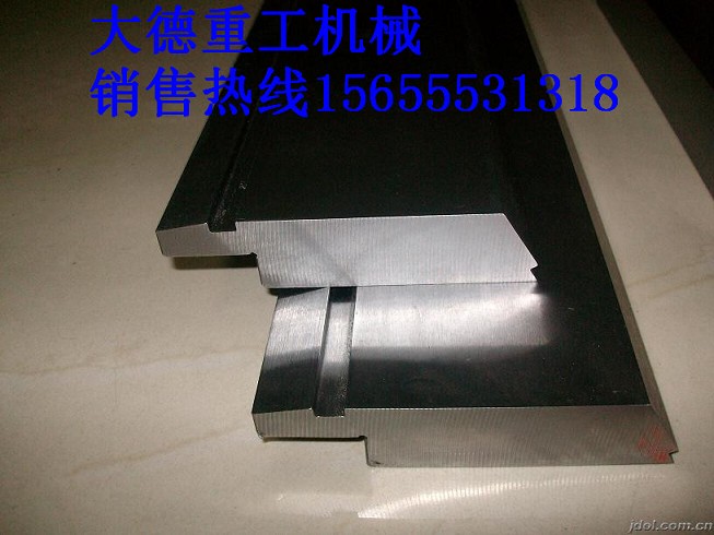 門(mén)框成型模具、無(wú)壓痕折彎?rùn)C(jī)圖紙?jiān)O(shè)計(jì)